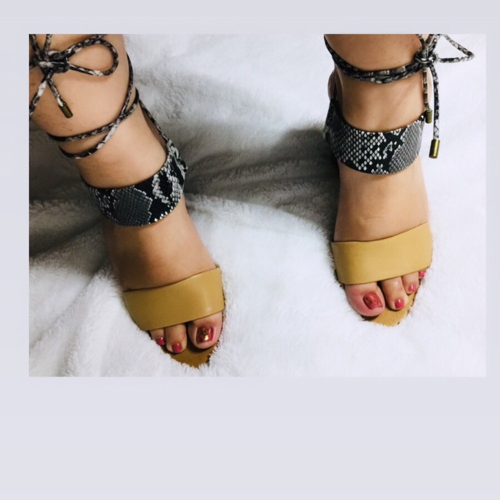 Splendid Heels 👠 - Picture 2 of 2